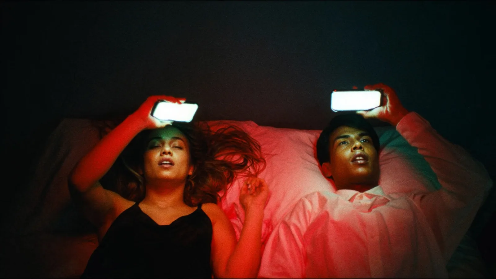 What Is a Situationship? Meaning, Signs, Rules & How to End It